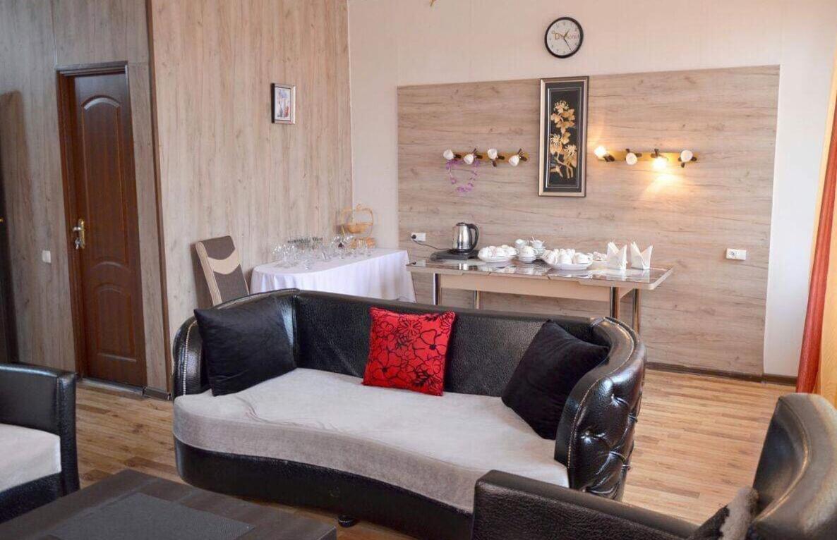 Hotel David Samtredia Εξωτερικό φωτογραφία